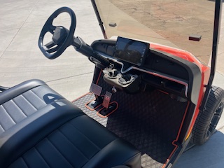 2024 Dash 10in Screen Speakers and Charging 