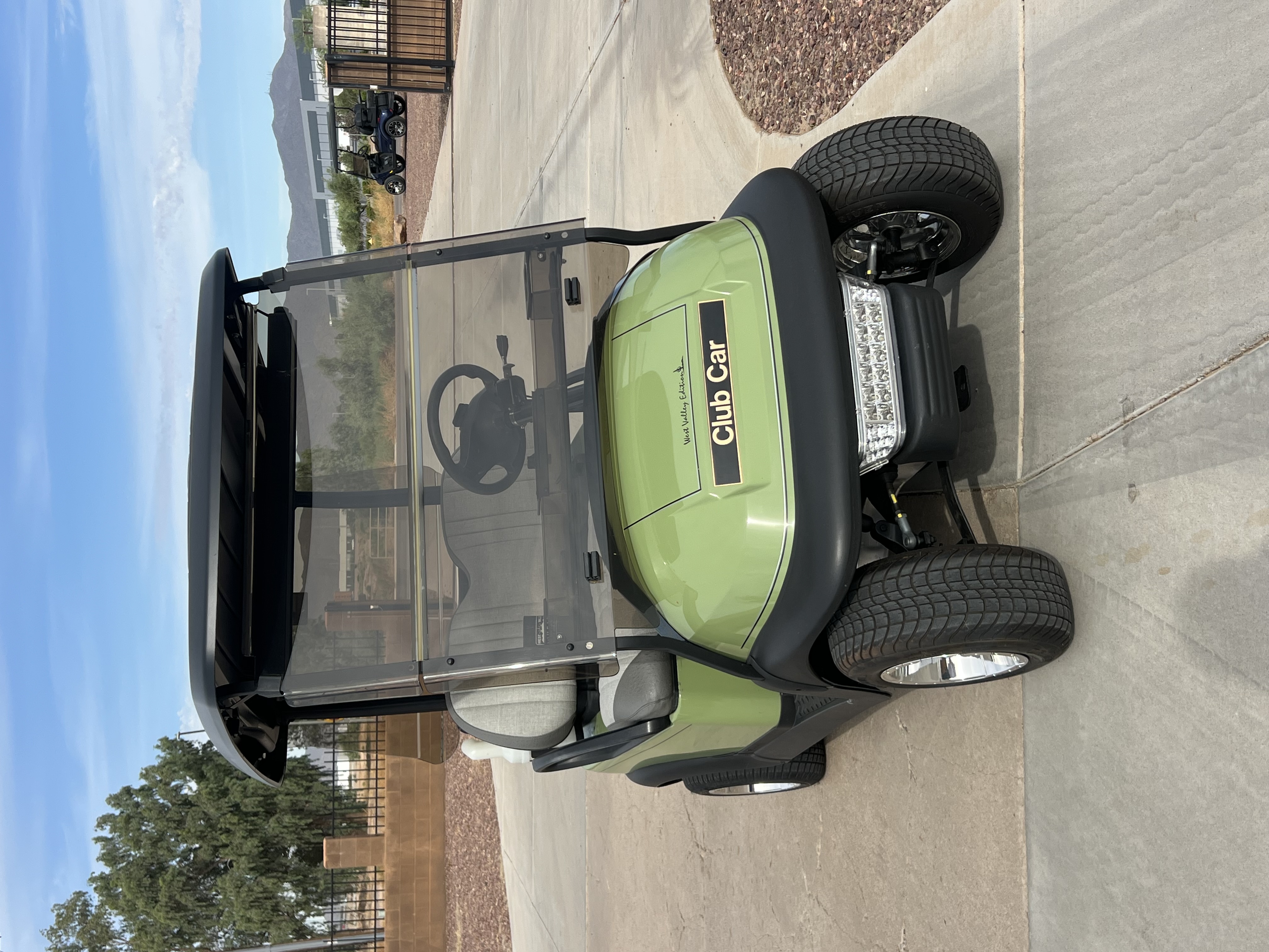2104 Club Car Precedent 